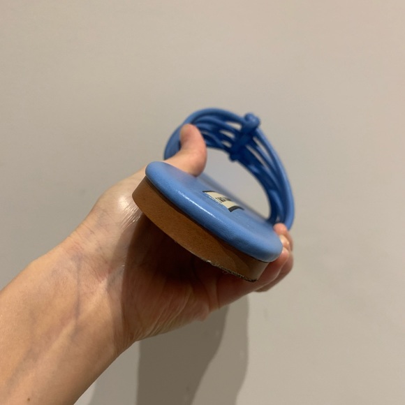 ZARA Flat Crossed Straps Sandles, sky blue - Picture 4 of 9